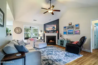 1004 Stonesthrow Court, Leland, NC 28451 — 4-bedroom home in Grayson Park, Leland, NC, photo 14 of 58