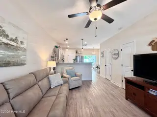 14 Catalina Circle, Swansboro, NC 28584 – photo 11: Living Room