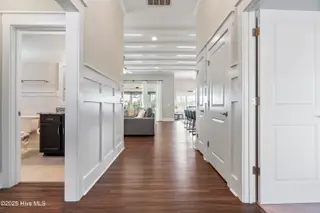 6475 Bryson Drive SW, Ocean Isle Beach, NC 28469 – photo 7: Gorgeous moldings throughout