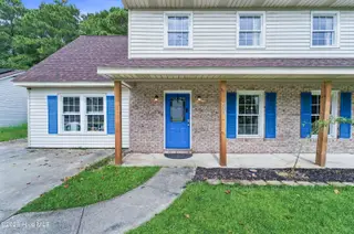 304 Pebble Lane, Jacksonville, NC 28546 — 3-bedroom home in Brynn Marr, Jacksonville, NC, photo 2 of 37: DSC03527