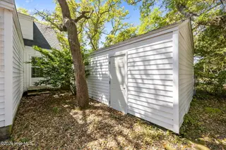 2205 Front Street, Beaufort, NC 28516 – photo 10: 10-web-or-mls-2205 Front St 010