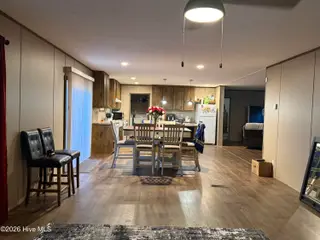 910 Mccaskill Drive, Kinston, NC 28501 — 4-bedroom manufactured home, Kinston, NC, photo 7 of 27: IMG_6142