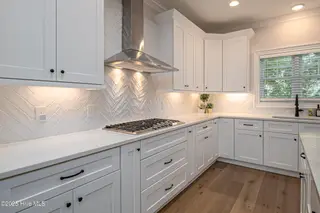 4101 Dunhagan Road, Greenville, NC 27858 – photo 17: Gas Cooktop