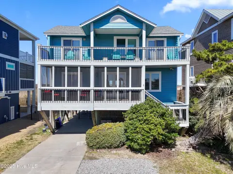 108 Caswell Beach Rd, Oak Island