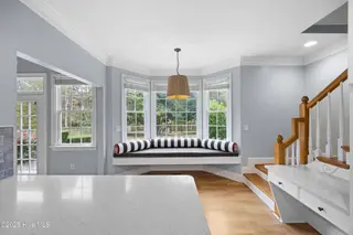 370 Whitebridge Road, Hampstead, NC 28443 – photo 19: 19_bay window seat