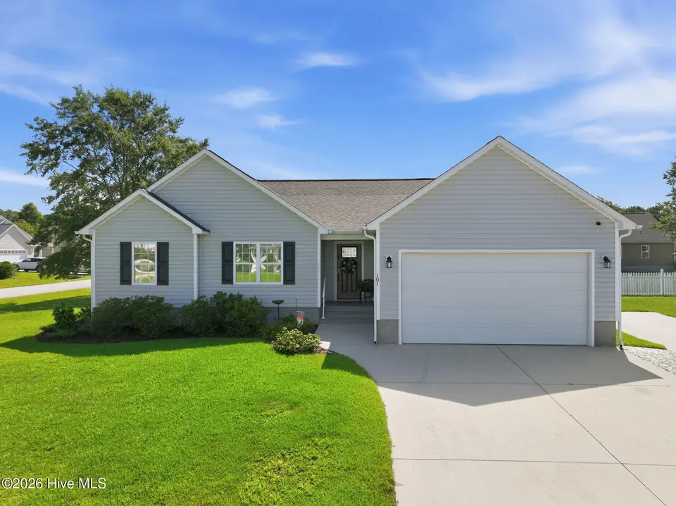 101 Anglers Way, Beaufort, NC 28516 – photo 1 of 35: Front View