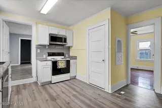 1912 Nun Street, Wilmington, NC 28403 – photo 11: Kitchen