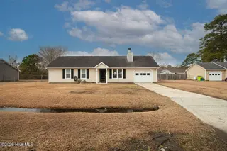 415 Cottonwood Court, Havelock, NC 28532 – photo 2: DSC_3332