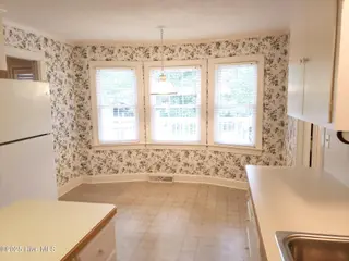 1113 Parkside Drive NW, Wilson, NC 27896 – photo 14: KITCHEN BAY WINDOW EATING AREA