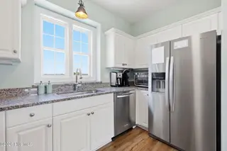 9911 Chrissie Wright Court West, Emerald Isle, NC 28594 – photo 12: 42-web-or-mls-IMG_8305