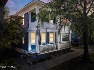 223 S 5th Avenue, Wilmington, NC 28401 — 6-bedroom home in Historic District, Wilmington, NC, photo 2 of 48: 1-DJI_0006-dte-Edit