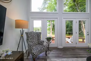 302 Plantation Drive, New Bern, NC 28562 – photo 16: Formal Living Room with Water Views
