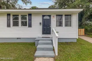 115 Banks Street, Jacksonville, NC 28540 — 3-bedroom home in New River Homes, Jacksonville, NC, photo 3 of 38