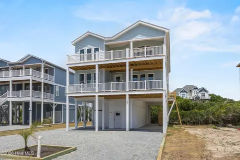 24 Porpoise Place, North Topsail Beach