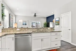 175 Old Murdoch Road 201, Morehead City, NC 28557 – photo 7: 19-web-or-mls-590A9884-edit