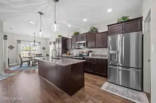 211 Moonstone Court, Jacksonville, NC 28546 – photo 7: 41-web-or-mls-_RAD8042