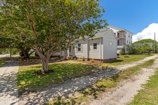 1710 Shepard Street, Morehead City, NC 28557 – photo 22: Spacious backyard