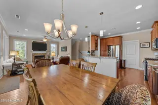 124 W Pelican Drive, Oak Island, NC 28465 – photo 11: 22-web-or-mls-CZ9A9103