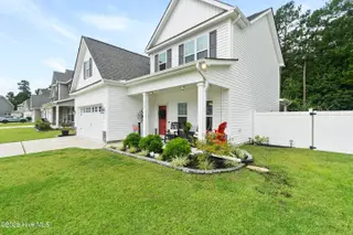 450 Jasmine Way, Burgaw, NC 28425 – photo 3: 450 Jasmine Way 1