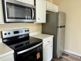 2508 Bluff View Court B, Greenville, NC 27834 – photo 13: 5F6F051D-CE42-4887-9ED0-720FF9FC50D4_1_2