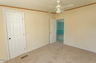 423 Gray Drive SW, Shallotte, NC 28470 — 3-bedroom manufactured home in Sherrow Estates, Shallotte, NC, photo 24 of 38