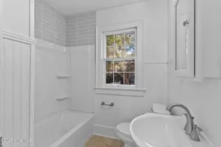 1910 Church Street, Wilmington, NC 28403 – photo 6: 21-web-or-mls-BTS07420