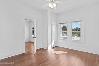 609 N 10th Street, Wilmington, NC 28401 — 4-bedroom home in Brooklyn, Wilmington, NC, photo 6 of 34: Bedroom (8)