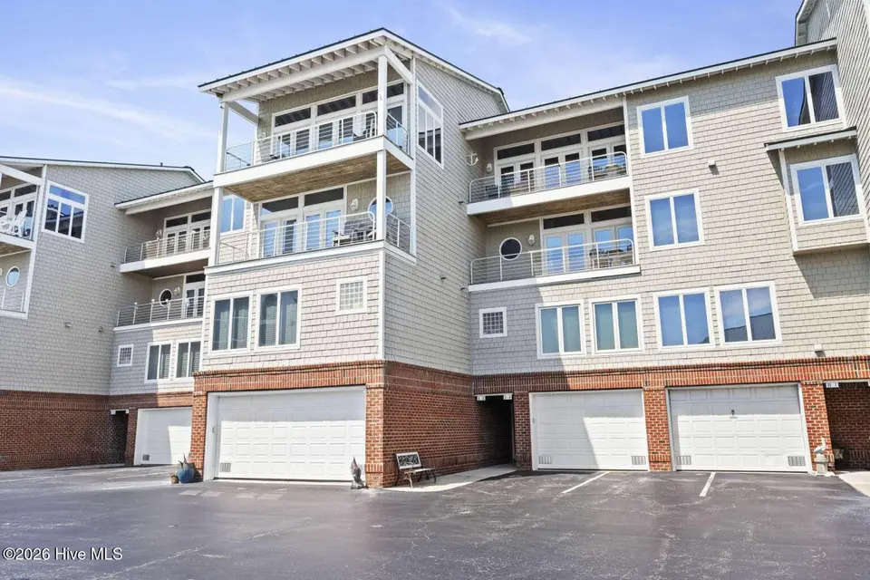 104 S 3rd Street 1-4, Morehead City, NC 28557 – photo 1 of 45: 1
