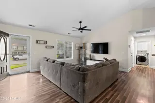 702 Jasmine Lane, Jacksonville, NC 28546 – photo 5: 06