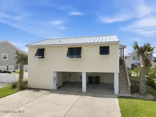 102 W Dobbs Street, Atlantic Beach, NC 28512 – photo 3: Dobbs 78