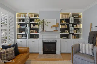 380 Manning Square, Southern Pines, NC 28387 — 5-bedroom home in Walker Station, Southern Pines, NC, photo 5 of 34: Livingroom