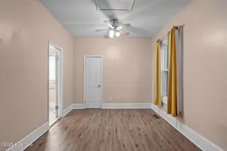 1204 Castle Street, Wilmington, NC 28401 – photo 18: 27-web-or-mls-DSC04236