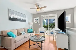 107 W Bogue Boulevard 3, Atlantic Beach, NC 28512 – photo 7: 30-web-or-mls-IMG_9621