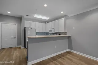 395 S Crow Creek Drive NW Unit 1518, Calabash, NC 28467 — 3-bedroom condo in Crow Creek, Calabash, NC, photo 11 of 41: 395 s crow creek dr unit 1518 - 18