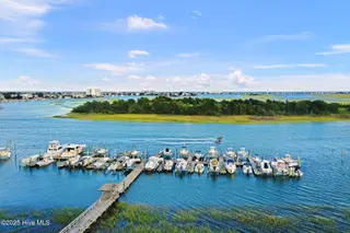 100 Edgewater Lane, Wilmington, NC 28403 — 5-bedroom home in Edgewater, Wilmington, NC, photo 7 of 61: DJI_0003