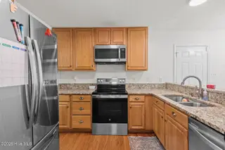125 Dockside Drive, Jacksonville, NC 28546 – photo 13: dockside-12