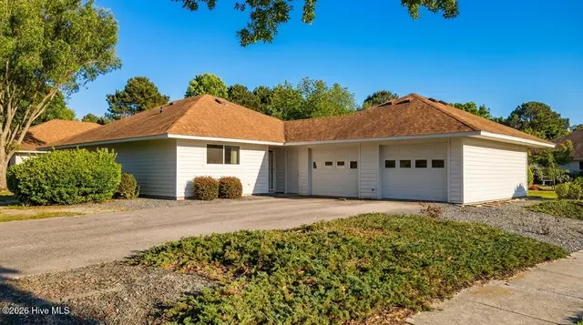 928 Summerlin Falls Court, Wilmington, NC 28412
