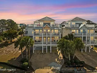 503 Ocean Boulevard 1, Carolina Beach, NC 28428 – photo 3: 503OceanBlvdTW
