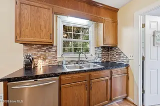 103 King Arthur Road, Greenville, NC 27858 – photo 15: 30-web-or-mls-BLS_0053