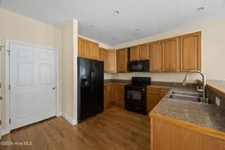 185 Crooked Run Drive, New Bern, NC 28560 – photo 14: 13-web-or-mls-0C0A5534