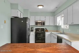 415 Cottonwood Court, Havelock, NC 28532 – photo 15: DSC_3404