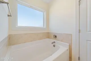 424 Montgomery Drive, Jacksonville, NC 28546 – photo 20: DSC07893