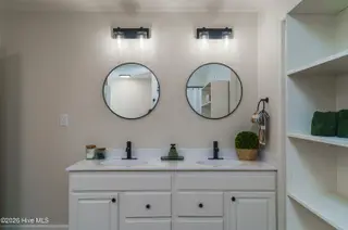 1470 Ring Road, Carthage, NC 28327 – photo 15: Primary bathroom vanity