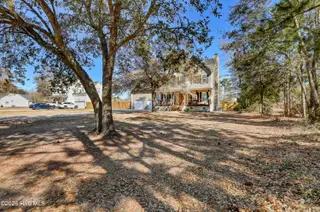 1426 Chadwick Shores Drive, Sneads Ferry, NC 28460 – photo 5: 6G8A2010