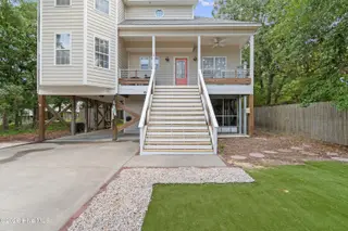 117 NE 33rd Street, Oak Island, NC 28465 – photo 2