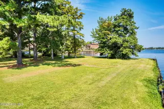 800 1 Rivershore Road, Elizabeth City, NC 27909 – photo 21: 22-web-or-mls-800-rivershore-rd