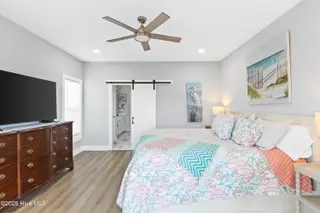 21 Porpoise Place, North Topsail Beach, NC 28460 – photo 24: 023_21_porpoise_place-23_690