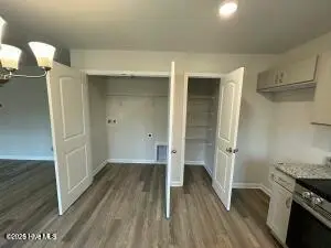 237 Slatestone Road, Washington, NC 27889 – photo 14: Laundry and Pantry