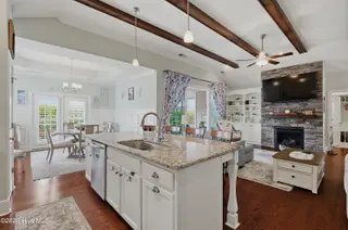 7008 Sevilleen Drive SW, Ocean Isle Beach, NC 28469 – photo 11: 16-IMG_1186