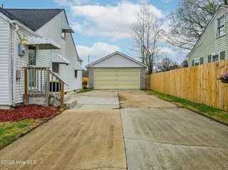104 Chadburn Avenue, Elizabeth City, NC 27909 – photo 19: Garage (1)